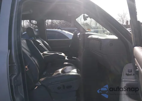 2004 Chevrolet Silverado 1500 Lt z USA, uszkodzony, nr VIN 2GCEC13T741384300